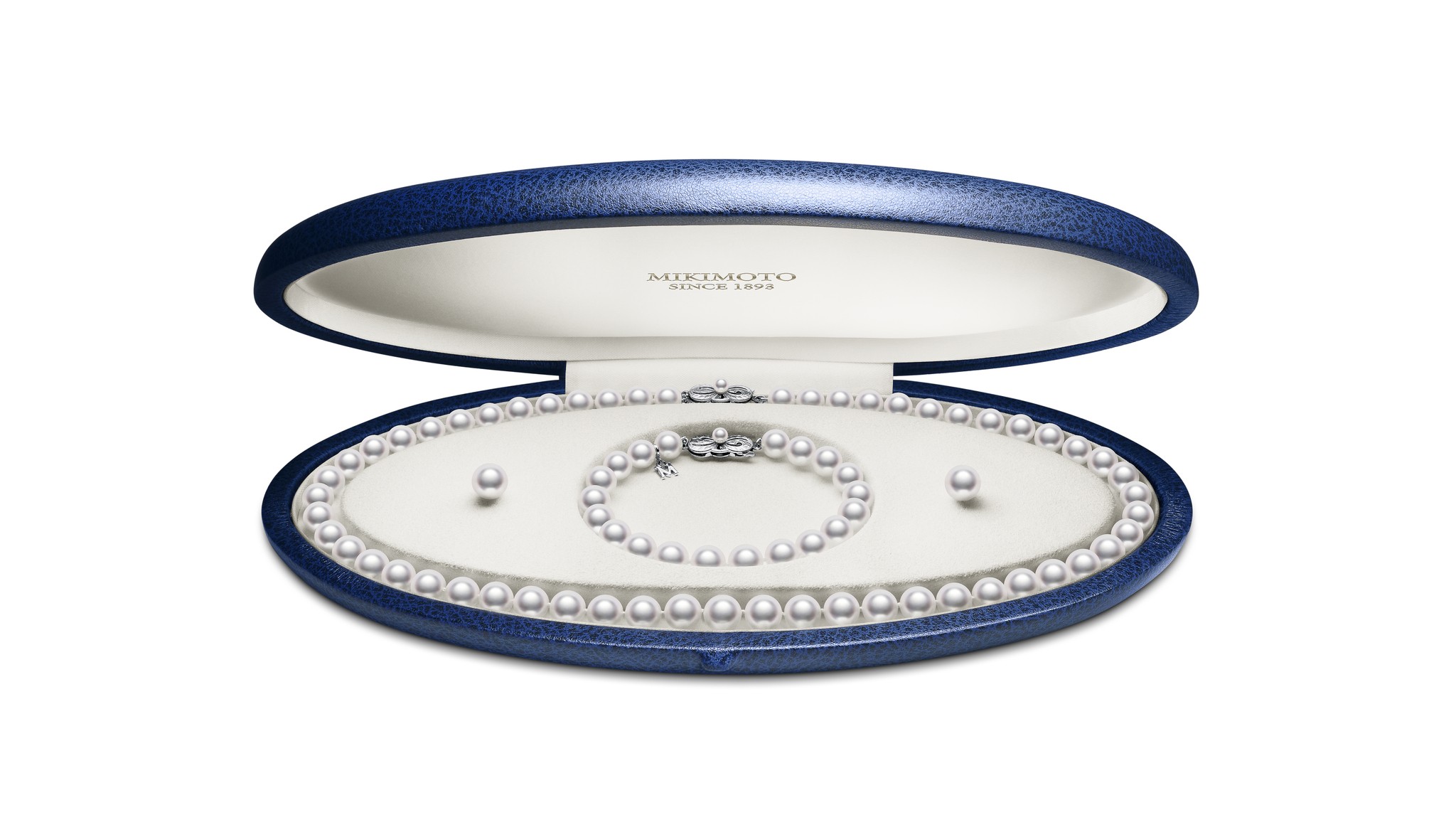 Polly's Pearl Three Piece Set - Image 2